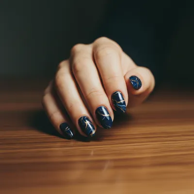 Navy-marble Gold-veining Short Almond Nails